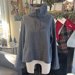 Lululemon ribbed, stretch, swing, drawstring turtleneck sweatshirt